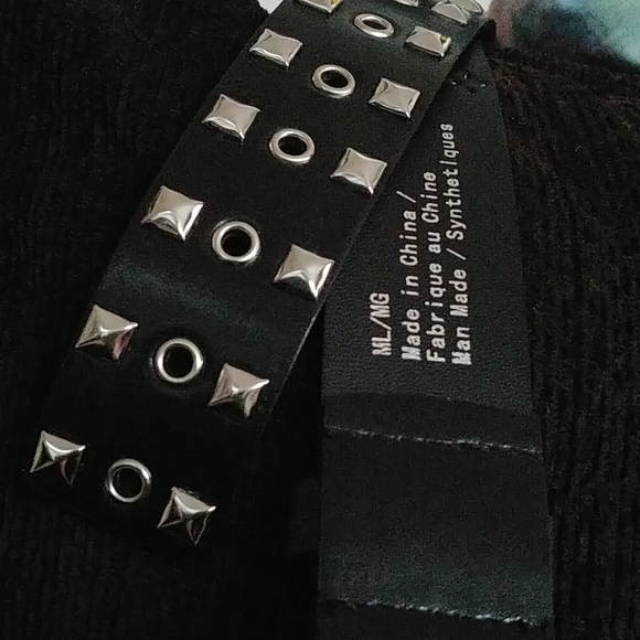 Black Studded Belt - Picture 1 of 1